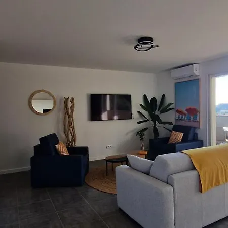 Lg Apartment *