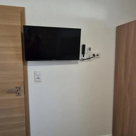 Lg *